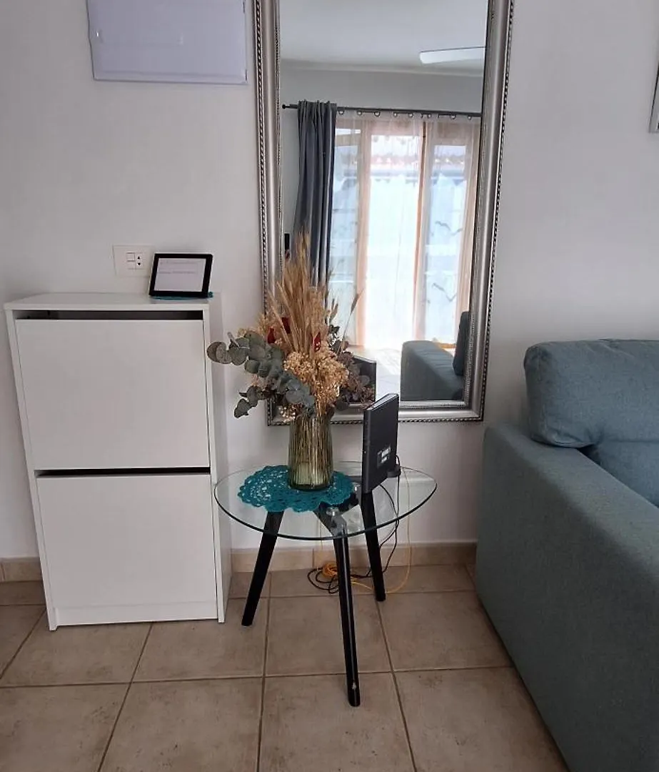شقة Apartamento Familiar Con Piscina Con Wi Fi En Los Cristianos إسبانيا