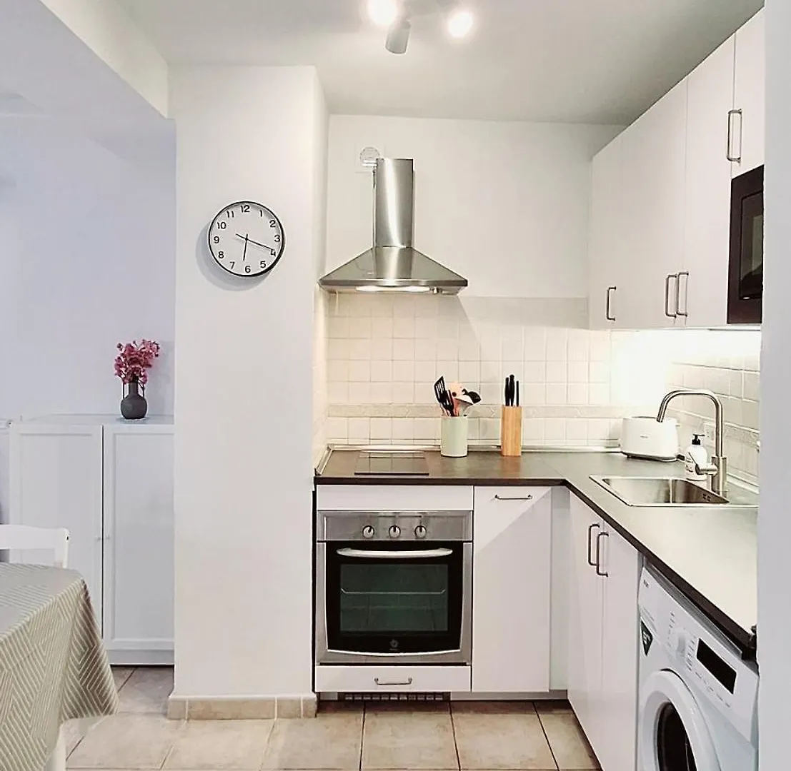 شقة Apartamento Familiar Con Piscina Con Wi Fi En Los Cristianos إسبانيا